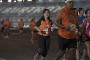 BIB: 2293
                            <button type="button" onclick="openModal(14190599)" class="btn btn-primary btn-sm float-right btn-popup" data-toggle="modal" data-target=".modal-high-quality">
                        <i class="fas fa-shopping-cart"></i> Add to Cart
                    </button>
                                            <button type="button" onclick="isThisMe(14190599, true)" class="btn btn-success btn-sm float-right btn-popup btn-isme hidden" data-toggle="tooltip" data-placement="bottom" title="นี่คือรูปของคุณใช่ไหม คลิกที่นี่เพื่อเอาเข้าอัลบั้ม">
                        <i class="fas fa-plus"></i> Add to album
                    </button>
                    <button type="button" onclick="isThisMe(14190599, false)" class="btn btn-warning btn-sm float-right btn-popup btn-isnotme hidden">
                        <i class="fas fa-ban"></i> Remove from album
                    </button>