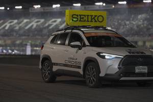 BIB: 1005690
                            <button type="button" onclick="openModal(14791799)" class="btn btn-primary btn-sm float-right btn-popup" data-toggle="modal" data-target=".modal-high-quality">
                        <i class="fas fa-shopping-cart"></i> Add to Cart
                    </button>
                                            <button type="button" onclick="isThisMe(14791799, true)" class="btn btn-success btn-sm float-right btn-popup btn-isme hidden" data-toggle="tooltip" data-placement="bottom" title="นี่คือรูปของคุณใช่ไหม คลิกที่นี่เพื่อเอาเข้าอัลบั้ม">
                        <i class="fas fa-plus"></i> Add to album
                    </button>
                    <button type="button" onclick="isThisMe(14791799, false)" class="btn btn-warning btn-sm float-right btn-popup btn-isnotme hidden">
                        <i class="fas fa-ban"></i> Remove from album
                    </button>