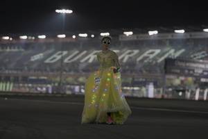 BIB: 1047, 540
                            <button type="button" onclick="openModal(14781396)" class="btn btn-primary btn-sm float-right btn-popup" data-toggle="modal" data-target=".modal-high-quality">
                        <i class="fas fa-shopping-cart"></i> Add to Cart
                    </button>
                                            <button type="button" onclick="isThisMe(14781396, true)" class="btn btn-success btn-sm float-right btn-popup btn-isme hidden" data-toggle="tooltip" data-placement="bottom" title="นี่คือรูปของคุณใช่ไหม คลิกที่นี่เพื่อเอาเข้าอัลบั้ม">
                        <i class="fas fa-plus"></i> Add to album
                    </button>
                    <button type="button" onclick="isThisMe(14781396, false)" class="btn btn-warning btn-sm float-right btn-popup btn-isnotme hidden">
                        <i class="fas fa-ban"></i> Remove from album
                    </button>