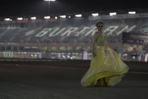 BIB: 487, 7640
                            <button type="button" onclick="openModal(14788291)" class="btn btn-primary btn-sm float-right btn-popup" data-toggle="modal" data-target=".modal-high-quality">
                        <i class="fas fa-shopping-cart"></i> Add to Cart
                    </button>
                                            <button type="button" onclick="isThisMe(14788291, true)" class="btn btn-success btn-sm float-right btn-popup btn-isme hidden" data-toggle="tooltip" data-placement="bottom" title="นี่คือรูปของคุณใช่ไหม คลิกที่นี่เพื่อเอาเข้าอัลบั้ม">
                        <i class="fas fa-plus"></i> Add to album
                    </button>
                    <button type="button" onclick="isThisMe(14788291, false)" class="btn btn-warning btn-sm float-right btn-popup btn-isnotme hidden">
                        <i class="fas fa-ban"></i> Remove from album
                    </button>