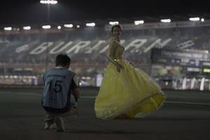 BIB: 487
                            <button type="button" onclick="openModal(14780967)" class="btn btn-primary btn-sm float-right btn-popup" data-toggle="modal" data-target=".modal-high-quality">
                        <i class="fas fa-shopping-cart"></i> Add to Cart
                    </button>
                                            <button type="button" onclick="isThisMe(14780967, true)" class="btn btn-success btn-sm float-right btn-popup btn-isme hidden" data-toggle="tooltip" data-placement="bottom" title="นี่คือรูปของคุณใช่ไหม คลิกที่นี่เพื่อเอาเข้าอัลบั้ม">
                        <i class="fas fa-plus"></i> Add to album
                    </button>
                    <button type="button" onclick="isThisMe(14780967, false)" class="btn btn-warning btn-sm float-right btn-popup btn-isnotme hidden">
                        <i class="fas fa-ban"></i> Remove from album
                    </button>