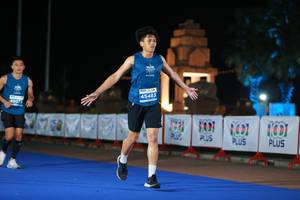 BIB: 45483, 073
                            <button type="button" onclick="openModal(14096735)" class="btn btn-primary btn-sm float-right btn-popup" data-toggle="modal" data-target=".modal-high-quality">
                        <i class="fas fa-shopping-cart"></i> Add to Cart
                    </button>
                                            <button type="button" onclick="isThisMe(14096735, true)" class="btn btn-success btn-sm float-right btn-popup btn-isme hidden" data-toggle="tooltip" data-placement="bottom" title="นี่คือรูปของคุณใช่ไหม คลิกที่นี่เพื่อเอาเข้าอัลบั้ม">
                        <i class="fas fa-plus"></i> Add to album
                    </button>
                    <button type="button" onclick="isThisMe(14096735, false)" class="btn btn-warning btn-sm float-right btn-popup btn-isnotme hidden">
                        <i class="fas fa-ban"></i> Remove from album
                    </button>