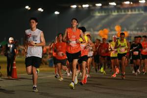 BIB: 26077, 1077
                            <button type="button" onclick="openModal(13912687)" class="btn btn-primary btn-sm float-right btn-popup" data-toggle="modal" data-target=".modal-high-quality">
                        <i class="fas fa-shopping-cart"></i> Add to Cart
                    </button>
                                            <button type="button" onclick="isThisMe(13912687, true)" class="btn btn-success btn-sm float-right btn-popup btn-isme hidden" data-toggle="tooltip" data-placement="bottom" title="นี่คือรูปของคุณใช่ไหม คลิกที่นี่เพื่อเอาเข้าอัลบั้ม">
                        <i class="fas fa-plus"></i> Add to album
                    </button>
                    <button type="button" onclick="isThisMe(13912687, false)" class="btn btn-warning btn-sm float-right btn-popup btn-isnotme hidden">
                        <i class="fas fa-ban"></i> Remove from album
                    </button>