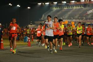 BIB: 251
                            <button type="button" onclick="openModal(13912675)" class="btn btn-primary btn-sm float-right btn-popup" data-toggle="modal" data-target=".modal-high-quality">
                        <i class="fas fa-shopping-cart"></i> Add to Cart
                    </button>
                                            <button type="button" onclick="isThisMe(13912675, true)" class="btn btn-success btn-sm float-right btn-popup btn-isme hidden" data-toggle="tooltip" data-placement="bottom" title="นี่คือรูปของคุณใช่ไหม คลิกที่นี่เพื่อเอาเข้าอัลบั้ม">
                        <i class="fas fa-plus"></i> Add to album
                    </button>
                    <button type="button" onclick="isThisMe(13912675, false)" class="btn btn-warning btn-sm float-right btn-popup btn-isnotme hidden">
                        <i class="fas fa-ban"></i> Remove from album
                    </button>