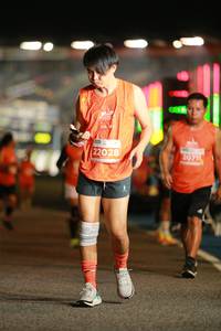 BIB: 22028, 20711
                            <button type="button" onclick="openModal(14004288)" class="btn btn-primary btn-sm float-right btn-popup" data-toggle="modal" data-target=".modal-high-quality">
                        <i class="fas fa-shopping-cart"></i> Add to Cart
                    </button>
                                            <button type="button" onclick="isThisMe(14004288, true)" class="btn btn-success btn-sm float-right btn-popup btn-isme hidden" data-toggle="tooltip" data-placement="bottom" title="นี่คือรูปของคุณใช่ไหม คลิกที่นี่เพื่อเอาเข้าอัลบั้ม">
                        <i class="fas fa-plus"></i> Add to album
                    </button>
                    <button type="button" onclick="isThisMe(14004288, false)" class="btn btn-warning btn-sm float-right btn-popup btn-isnotme hidden">
                        <i class="fas fa-ban"></i> Remove from album
                    </button>