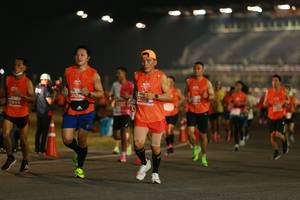 BIB: 2528, 270
                            <button type="button" onclick="openModal(13929062)" class="btn btn-primary btn-sm float-right btn-popup" data-toggle="modal" data-target=".modal-high-quality">
                        <i class="fas fa-shopping-cart"></i> Add to Cart
                    </button>
                                            <button type="button" onclick="isThisMe(13929062, true)" class="btn btn-success btn-sm float-right btn-popup btn-isme hidden" data-toggle="tooltip" data-placement="bottom" title="นี่คือรูปของคุณใช่ไหม คลิกที่นี่เพื่อเอาเข้าอัลบั้ม">
                        <i class="fas fa-plus"></i> Add to album
                    </button>
                    <button type="button" onclick="isThisMe(13929062, false)" class="btn btn-warning btn-sm float-right btn-popup btn-isnotme hidden">
                        <i class="fas fa-ban"></i> Remove from album
                    </button>