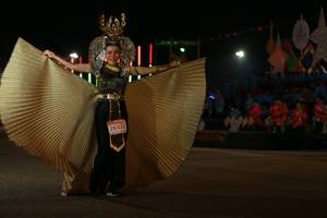 BIB: 29323
                            <button type="button" onclick="openModal(13969948)" class="btn btn-primary btn-sm float-right btn-popup" data-toggle="modal" data-target=".modal-high-quality">
                        <i class="fas fa-shopping-cart"></i> Add to Cart
                    </button>
                                            <button type="button" onclick="isThisMe(13969948, true)" class="btn btn-success btn-sm float-right btn-popup btn-isme hidden" data-toggle="tooltip" data-placement="bottom" title="นี่คือรูปของคุณใช่ไหม คลิกที่นี่เพื่อเอาเข้าอัลบั้ม">
                        <i class="fas fa-plus"></i> Add to album
                    </button>
                    <button type="button" onclick="isThisMe(13969948, false)" class="btn btn-warning btn-sm float-right btn-popup btn-isnotme hidden">
                        <i class="fas fa-ban"></i> Remove from album
                    </button>