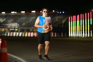 BIB: 
                            <button type="button" onclick="openModal(13968938)" class="btn btn-primary btn-sm float-right btn-popup" data-toggle="modal" data-target=".modal-high-quality">
                        <i class="fas fa-shopping-cart"></i> Add to Cart
                    </button>
                                            <button type="button" onclick="isThisMe(13968938, true)" class="btn btn-success btn-sm float-right btn-popup btn-isme hidden" data-toggle="tooltip" data-placement="bottom" title="นี่คือรูปของคุณใช่ไหม คลิกที่นี่เพื่อเอาเข้าอัลบั้ม">
                        <i class="fas fa-plus"></i> Add to album
                    </button>
                    <button type="button" onclick="isThisMe(13968938, false)" class="btn btn-warning btn-sm float-right btn-popup btn-isnotme hidden">
                        <i class="fas fa-ban"></i> Remove from album
                    </button>