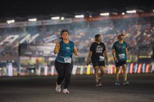 BIB: 472
                            <button type="button" onclick="openModal(15749967)" class="btn btn-primary btn-sm float-right btn-popup" data-toggle="modal" data-target=".modal-high-quality">
                        <i class="fas fa-shopping-cart"></i> Add to Cart
                    </button>
                                            <button type="button" onclick="isThisMe(15749967, true)" class="btn btn-success btn-sm float-right btn-popup btn-isme hidden" data-toggle="tooltip" data-placement="bottom" title="นี่คือรูปของคุณใช่ไหม คลิกที่นี่เพื่อเอาเข้าอัลบั้ม">
                        <i class="fas fa-plus"></i> Add to album
                    </button>
                    <button type="button" onclick="isThisMe(15749967, false)" class="btn btn-warning btn-sm float-right btn-popup btn-isnotme hidden">
                        <i class="fas fa-ban"></i> Remove from album
                    </button>