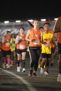 BIB: 28640, 28593, 23988
                            <button type="button" onclick="openModal(14074194)" class="btn btn-primary btn-sm float-right btn-popup" data-toggle="modal" data-target=".modal-high-quality">
                        <i class="fas fa-shopping-cart"></i> Add to Cart
                    </button>
                                            <button type="button" onclick="isThisMe(14074194, true)" class="btn btn-success btn-sm float-right btn-popup btn-isme hidden" data-toggle="tooltip" data-placement="bottom" title="นี่คือรูปของคุณใช่ไหม คลิกที่นี่เพื่อเอาเข้าอัลบั้ม">
                        <i class="fas fa-plus"></i> Add to album
                    </button>
                    <button type="button" onclick="isThisMe(14074194, false)" class="btn btn-warning btn-sm float-right btn-popup btn-isnotme hidden">
                        <i class="fas fa-ban"></i> Remove from album
                    </button>