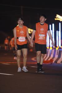BIB: 26117, 28663
                            <button type="button" onclick="openModal(13960607)" class="btn btn-primary btn-sm float-right btn-popup" data-toggle="modal" data-target=".modal-high-quality">
                        <i class="fas fa-shopping-cart"></i> Add to Cart
                    </button>
                                            <button type="button" onclick="isThisMe(13960607, true)" class="btn btn-success btn-sm float-right btn-popup btn-isme hidden" data-toggle="tooltip" data-placement="bottom" title="นี่คือรูปของคุณใช่ไหม คลิกที่นี่เพื่อเอาเข้าอัลบั้ม">
                        <i class="fas fa-plus"></i> Add to album
                    </button>
                    <button type="button" onclick="isThisMe(13960607, false)" class="btn btn-warning btn-sm float-right btn-popup btn-isnotme hidden">
                        <i class="fas fa-ban"></i> Remove from album
                    </button>