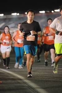 BIB: 73222, 201
                            <button type="button" onclick="openModal(14112991)" class="btn btn-primary btn-sm float-right btn-popup" data-toggle="modal" data-target=".modal-high-quality">
                        <i class="fas fa-shopping-cart"></i> Add to Cart
                    </button>
                                            <button type="button" onclick="isThisMe(14112991, true)" class="btn btn-success btn-sm float-right btn-popup btn-isme hidden" data-toggle="tooltip" data-placement="bottom" title="นี่คือรูปของคุณใช่ไหม คลิกที่นี่เพื่อเอาเข้าอัลบั้ม">
                        <i class="fas fa-plus"></i> Add to album
                    </button>
                    <button type="button" onclick="isThisMe(14112991, false)" class="btn btn-warning btn-sm float-right btn-popup btn-isnotme hidden">
                        <i class="fas fa-ban"></i> Remove from album
                    </button>