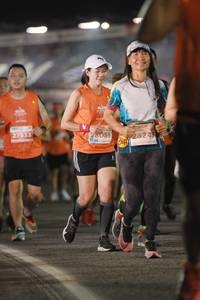 BIB: 27533, 28055, 28243
                            <button type="button" onclick="openModal(14080502)" class="btn btn-primary btn-sm float-right btn-popup" data-toggle="modal" data-target=".modal-high-quality">
                        <i class="fas fa-shopping-cart"></i> Add to Cart
                    </button>
                                            <button type="button" onclick="isThisMe(14080502, true)" class="btn btn-success btn-sm float-right btn-popup btn-isme hidden" data-toggle="tooltip" data-placement="bottom" title="นี่คือรูปของคุณใช่ไหม คลิกที่นี่เพื่อเอาเข้าอัลบั้ม">
                        <i class="fas fa-plus"></i> Add to album
                    </button>
                    <button type="button" onclick="isThisMe(14080502, false)" class="btn btn-warning btn-sm float-right btn-popup btn-isnotme hidden">
                        <i class="fas fa-ban"></i> Remove from album
                    </button>