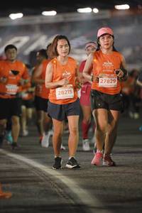 BIB: 27829, 28215
                            <button type="button" onclick="openModal(14107052)" class="btn btn-primary btn-sm float-right btn-popup" data-toggle="modal" data-target=".modal-high-quality">
                        <i class="fas fa-shopping-cart"></i> Add to Cart
                    </button>
                                            <button type="button" onclick="isThisMe(14107052, true)" class="btn btn-success btn-sm float-right btn-popup btn-isme hidden" data-toggle="tooltip" data-placement="bottom" title="นี่คือรูปของคุณใช่ไหม คลิกที่นี่เพื่อเอาเข้าอัลบั้ม">
                        <i class="fas fa-plus"></i> Add to album
                    </button>
                    <button type="button" onclick="isThisMe(14107052, false)" class="btn btn-warning btn-sm float-right btn-popup btn-isnotme hidden">
                        <i class="fas fa-ban"></i> Remove from album
                    </button>