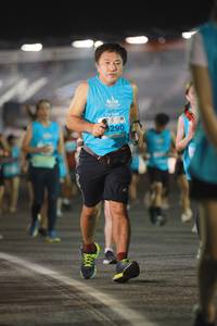 BIB: 290
                            <button type="button" onclick="openModal(14209816)" class="btn btn-primary btn-sm float-right btn-popup" data-toggle="modal" data-target=".modal-high-quality">
                        <i class="fas fa-shopping-cart"></i> Add to Cart
                    </button>
                                            <button type="button" onclick="isThisMe(14209816, true)" class="btn btn-success btn-sm float-right btn-popup btn-isme hidden" data-toggle="tooltip" data-placement="bottom" title="นี่คือรูปของคุณใช่ไหม คลิกที่นี่เพื่อเอาเข้าอัลบั้ม">
                        <i class="fas fa-plus"></i> Add to album
                    </button>
                    <button type="button" onclick="isThisMe(14209816, false)" class="btn btn-warning btn-sm float-right btn-popup btn-isnotme hidden">
                        <i class="fas fa-ban"></i> Remove from album
                    </button>