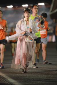 BIB: 24301, 956
                            <button type="button" onclick="openModal(14114295)" class="btn btn-primary btn-sm float-right btn-popup" data-toggle="modal" data-target=".modal-high-quality">
                        <i class="fas fa-shopping-cart"></i> Add to Cart
                    </button>
                                            <button type="button" onclick="isThisMe(14114295, true)" class="btn btn-success btn-sm float-right btn-popup btn-isme hidden" data-toggle="tooltip" data-placement="bottom" title="นี่คือรูปของคุณใช่ไหม คลิกที่นี่เพื่อเอาเข้าอัลบั้ม">
                        <i class="fas fa-plus"></i> Add to album
                    </button>
                    <button type="button" onclick="isThisMe(14114295, false)" class="btn btn-warning btn-sm float-right btn-popup btn-isnotme hidden">
                        <i class="fas fa-ban"></i> Remove from album
                    </button>