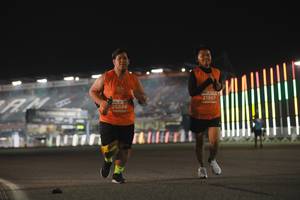 BIB: 21997, 25886
                            <button type="button" onclick="openModal(14127736)" class="btn btn-primary btn-sm float-right btn-popup" data-toggle="modal" data-target=".modal-high-quality">
                        <i class="fas fa-shopping-cart"></i> Add to Cart
                    </button>
                                            <button type="button" onclick="isThisMe(14127736, true)" class="btn btn-success btn-sm float-right btn-popup btn-isme hidden" data-toggle="tooltip" data-placement="bottom" title="นี่คือรูปของคุณใช่ไหม คลิกที่นี่เพื่อเอาเข้าอัลบั้ม">
                        <i class="fas fa-plus"></i> Add to album
                    </button>
                    <button type="button" onclick="isThisMe(14127736, false)" class="btn btn-warning btn-sm float-right btn-popup btn-isnotme hidden">
                        <i class="fas fa-ban"></i> Remove from album
                    </button>