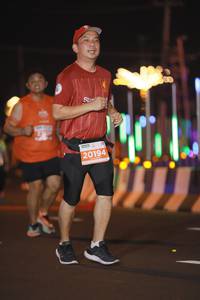 BIB: 20194
                            <button type="button" onclick="openModal(14313361)" class="btn btn-primary btn-sm float-right btn-popup" data-toggle="modal" data-target=".modal-high-quality">
                        <i class="fas fa-shopping-cart"></i> Add to Cart
                    </button>
                                            <button type="button" onclick="isThisMe(14313361, true)" class="btn btn-success btn-sm float-right btn-popup btn-isme hidden" data-toggle="tooltip" data-placement="bottom" title="นี่คือรูปของคุณใช่ไหม คลิกที่นี่เพื่อเอาเข้าอัลบั้ม">
                        <i class="fas fa-plus"></i> Add to album
                    </button>
                    <button type="button" onclick="isThisMe(14313361, false)" class="btn btn-warning btn-sm float-right btn-popup btn-isnotme hidden">
                        <i class="fas fa-ban"></i> Remove from album
                    </button>