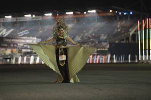 BIB: 293
                            <button type="button" onclick="openModal(14127189)" class="btn btn-primary btn-sm float-right btn-popup" data-toggle="modal" data-target=".modal-high-quality">
                        <i class="fas fa-shopping-cart"></i> Add to Cart
                    </button>
                                            <button type="button" onclick="isThisMe(14127189, true)" class="btn btn-success btn-sm float-right btn-popup btn-isme hidden" data-toggle="tooltip" data-placement="bottom" title="นี่คือรูปของคุณใช่ไหม คลิกที่นี่เพื่อเอาเข้าอัลบั้ม">
                        <i class="fas fa-plus"></i> Add to album
                    </button>
                    <button type="button" onclick="isThisMe(14127189, false)" class="btn btn-warning btn-sm float-right btn-popup btn-isnotme hidden">
                        <i class="fas fa-ban"></i> Remove from album
                    </button>