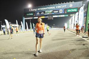 BIB: 192, 29295
                            <button type="button" onclick="openModal(14013307)" class="btn btn-primary btn-sm float-right btn-popup" data-toggle="modal" data-target=".modal-high-quality">
                        <i class="fas fa-shopping-cart"></i> Add to Cart
                    </button>
                                            <button type="button" onclick="isThisMe(14013307, true)" class="btn btn-success btn-sm float-right btn-popup btn-isme hidden" data-toggle="tooltip" data-placement="bottom" title="นี่คือรูปของคุณใช่ไหม คลิกที่นี่เพื่อเอาเข้าอัลบั้ม">
                        <i class="fas fa-plus"></i> Add to album
                    </button>
                    <button type="button" onclick="isThisMe(14013307, false)" class="btn btn-warning btn-sm float-right btn-popup btn-isnotme hidden">
                        <i class="fas fa-ban"></i> Remove from album
                    </button>