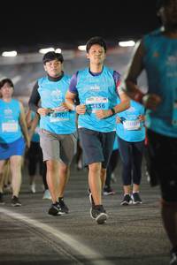 BIB: 13136, 5001, 017
                            <button type="button" onclick="openModal(14214089)" class="btn btn-primary btn-sm float-right btn-popup" data-toggle="modal" data-target=".modal-high-quality">
                        <i class="fas fa-shopping-cart"></i> Add to Cart
                    </button>
                                            <button type="button" onclick="isThisMe(14214089, true)" class="btn btn-success btn-sm float-right btn-popup btn-isme hidden" data-toggle="tooltip" data-placement="bottom" title="นี่คือรูปของคุณใช่ไหม คลิกที่นี่เพื่อเอาเข้าอัลบั้ม">
                        <i class="fas fa-plus"></i> Add to album
                    </button>
                    <button type="button" onclick="isThisMe(14214089, false)" class="btn btn-warning btn-sm float-right btn-popup btn-isnotme hidden">
                        <i class="fas fa-ban"></i> Remove from album
                    </button>