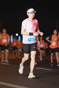 BIB: 42217
                            <button type="button" onclick="openModal(14325899)" class="btn btn-primary btn-sm float-right btn-popup" data-toggle="modal" data-target=".modal-high-quality">
                        <i class="fas fa-shopping-cart"></i> Add to Cart
                    </button>
                                            <button type="button" onclick="isThisMe(14325899, true)" class="btn btn-success btn-sm float-right btn-popup btn-isme hidden" data-toggle="tooltip" data-placement="bottom" title="นี่คือรูปของคุณใช่ไหม คลิกที่นี่เพื่อเอาเข้าอัลบั้ม">
                        <i class="fas fa-plus"></i> Add to album
                    </button>
                    <button type="button" onclick="isThisMe(14325899, false)" class="btn btn-warning btn-sm float-right btn-popup btn-isnotme hidden">
                        <i class="fas fa-ban"></i> Remove from album
                    </button>