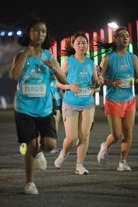 BIB: 11805, 152
                            <button type="button" onclick="openModal(14206297)" class="btn btn-primary btn-sm float-right btn-popup" data-toggle="modal" data-target=".modal-high-quality">
                        <i class="fas fa-shopping-cart"></i> Add to Cart
                    </button>
                                            <button type="button" onclick="isThisMe(14206297, true)" class="btn btn-success btn-sm float-right btn-popup btn-isme hidden" data-toggle="tooltip" data-placement="bottom" title="นี่คือรูปของคุณใช่ไหม คลิกที่นี่เพื่อเอาเข้าอัลบั้ม">
                        <i class="fas fa-plus"></i> Add to album
                    </button>
                    <button type="button" onclick="isThisMe(14206297, false)" class="btn btn-warning btn-sm float-right btn-popup btn-isnotme hidden">
                        <i class="fas fa-ban"></i> Remove from album
                    </button>