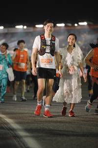 BIB: 27057, 29370
                            <button type="button" onclick="openModal(14110077)" class="btn btn-primary btn-sm float-right btn-popup" data-toggle="modal" data-target=".modal-high-quality">
                        <i class="fas fa-shopping-cart"></i> Add to Cart
                    </button>
                                            <button type="button" onclick="isThisMe(14110077, true)" class="btn btn-success btn-sm float-right btn-popup btn-isme hidden" data-toggle="tooltip" data-placement="bottom" title="นี่คือรูปของคุณใช่ไหม คลิกที่นี่เพื่อเอาเข้าอัลบั้ม">
                        <i class="fas fa-plus"></i> Add to album
                    </button>
                    <button type="button" onclick="isThisMe(14110077, false)" class="btn btn-warning btn-sm float-right btn-popup btn-isnotme hidden">
                        <i class="fas fa-ban"></i> Remove from album
                    </button>