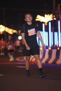 BIB: 21195
                            <button type="button" onclick="openModal(14333160)" class="btn btn-primary btn-sm float-right btn-popup" data-toggle="modal" data-target=".modal-high-quality">
                        <i class="fas fa-shopping-cart"></i> Add to Cart
                    </button>
                                            <button type="button" onclick="isThisMe(14333160, true)" class="btn btn-success btn-sm float-right btn-popup btn-isme hidden" data-toggle="tooltip" data-placement="bottom" title="นี่คือรูปของคุณใช่ไหม คลิกที่นี่เพื่อเอาเข้าอัลบั้ม">
                        <i class="fas fa-plus"></i> Add to album
                    </button>
                    <button type="button" onclick="isThisMe(14333160, false)" class="btn btn-warning btn-sm float-right btn-popup btn-isnotme hidden">
                        <i class="fas fa-ban"></i> Remove from album
                    </button>