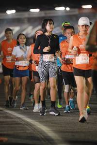 BIB: 529, 219, 1220, 347, 28132
                            <button type="button" onclick="openModal(14107621)" class="btn btn-primary btn-sm float-right btn-popup" data-toggle="modal" data-target=".modal-high-quality">
                        <i class="fas fa-shopping-cart"></i> Add to Cart
                    </button>
                                            <button type="button" onclick="isThisMe(14107621, true)" class="btn btn-success btn-sm float-right btn-popup btn-isme hidden" data-toggle="tooltip" data-placement="bottom" title="นี่คือรูปของคุณใช่ไหม คลิกที่นี่เพื่อเอาเข้าอัลบั้ม">
                        <i class="fas fa-plus"></i> Add to album
                    </button>
                    <button type="button" onclick="isThisMe(14107621, false)" class="btn btn-warning btn-sm float-right btn-popup btn-isnotme hidden">
                        <i class="fas fa-ban"></i> Remove from album
                    </button>