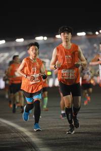 BIB: 26290
                            <button type="button" onclick="openModal(14048757)" class="btn btn-primary btn-sm float-right btn-popup" data-toggle="modal" data-target=".modal-high-quality">
                        <i class="fas fa-shopping-cart"></i> Add to Cart
                    </button>
                                            <button type="button" onclick="isThisMe(14048757, true)" class="btn btn-success btn-sm float-right btn-popup btn-isme hidden" data-toggle="tooltip" data-placement="bottom" title="นี่คือรูปของคุณใช่ไหม คลิกที่นี่เพื่อเอาเข้าอัลบั้ม">
                        <i class="fas fa-plus"></i> Add to album
                    </button>
                    <button type="button" onclick="isThisMe(14048757, false)" class="btn btn-warning btn-sm float-right btn-popup btn-isnotme hidden">
                        <i class="fas fa-ban"></i> Remove from album
                    </button>