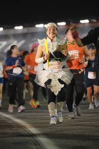 BIB: 0339, 23620
                            <button type="button" onclick="openModal(14086830)" class="btn btn-primary btn-sm float-right btn-popup" data-toggle="modal" data-target=".modal-high-quality">
                        <i class="fas fa-shopping-cart"></i> Add to Cart
                    </button>
                                            <button type="button" onclick="isThisMe(14086830, true)" class="btn btn-success btn-sm float-right btn-popup btn-isme hidden" data-toggle="tooltip" data-placement="bottom" title="นี่คือรูปของคุณใช่ไหม คลิกที่นี่เพื่อเอาเข้าอัลบั้ม">
                        <i class="fas fa-plus"></i> Add to album
                    </button>
                    <button type="button" onclick="isThisMe(14086830, false)" class="btn btn-warning btn-sm float-right btn-popup btn-isnotme hidden">
                        <i class="fas fa-ban"></i> Remove from album
                    </button>