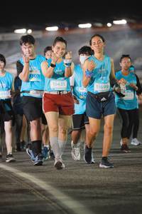 BIB: 13075, 11431, 11699, 496, 130, 425
                            <button type="button" onclick="openModal(14205996)" class="btn btn-primary btn-sm float-right btn-popup" data-toggle="modal" data-target=".modal-high-quality">
                        <i class="fas fa-shopping-cart"></i> Add to Cart
                    </button>
                                            <button type="button" onclick="isThisMe(14205996, true)" class="btn btn-success btn-sm float-right btn-popup btn-isme hidden" data-toggle="tooltip" data-placement="bottom" title="นี่คือรูปของคุณใช่ไหม คลิกที่นี่เพื่อเอาเข้าอัลบั้ม">
                        <i class="fas fa-plus"></i> Add to album
                    </button>
                    <button type="button" onclick="isThisMe(14205996, false)" class="btn btn-warning btn-sm float-right btn-popup btn-isnotme hidden">
                        <i class="fas fa-ban"></i> Remove from album
                    </button>
