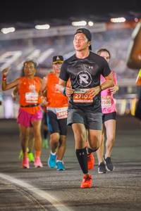 BIB: 2216, 2716, 8500, 2691
                            <button type="button" onclick="openModal(15847576)" class="btn btn-primary btn-sm float-right btn-popup" data-toggle="modal" data-target=".modal-high-quality">
                        <i class="fas fa-shopping-cart"></i> Add to Cart
                    </button>
                                            <button type="button" onclick="isThisMe(15847576, true)" class="btn btn-success btn-sm float-right btn-popup btn-isme hidden" data-toggle="tooltip" data-placement="bottom" title="นี่คือรูปของคุณใช่ไหม คลิกที่นี่เพื่อเอาเข้าอัลบั้ม">
                        <i class="fas fa-plus"></i> Add to album
                    </button>
                    <button type="button" onclick="isThisMe(15847576, false)" class="btn btn-warning btn-sm float-right btn-popup btn-isnotme hidden">
                        <i class="fas fa-ban"></i> Remove from album
                    </button>