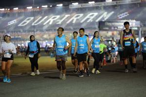 BIB: 13238, 8576, 080, 1200
                            <button type="button" onclick="openModal(14235457)" class="btn btn-primary btn-sm float-right btn-popup" data-toggle="modal" data-target=".modal-high-quality">
                        <i class="fas fa-shopping-cart"></i> Add to Cart
                    </button>
                                            <button type="button" onclick="isThisMe(14235457, true)" class="btn btn-success btn-sm float-right btn-popup btn-isme hidden" data-toggle="tooltip" data-placement="bottom" title="นี่คือรูปของคุณใช่ไหม คลิกที่นี่เพื่อเอาเข้าอัลบั้ม">
                        <i class="fas fa-plus"></i> Add to album
                    </button>
                    <button type="button" onclick="isThisMe(14235457, false)" class="btn btn-warning btn-sm float-right btn-popup btn-isnotme hidden">
                        <i class="fas fa-ban"></i> Remove from album
                    </button>