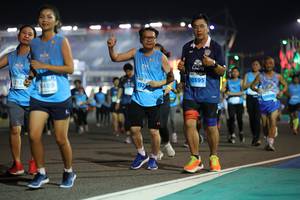 BIB: 10595, 1212, 1489, 132
                            <button type="button" onclick="openModal(14178677)" class="btn btn-primary btn-sm float-right btn-popup" data-toggle="modal" data-target=".modal-high-quality">
                        <i class="fas fa-shopping-cart"></i> Add to Cart
                    </button>
                                            <button type="button" onclick="isThisMe(14178677, true)" class="btn btn-success btn-sm float-right btn-popup btn-isme hidden" data-toggle="tooltip" data-placement="bottom" title="นี่คือรูปของคุณใช่ไหม คลิกที่นี่เพื่อเอาเข้าอัลบั้ม">
                        <i class="fas fa-plus"></i> Add to album
                    </button>
                    <button type="button" onclick="isThisMe(14178677, false)" class="btn btn-warning btn-sm float-right btn-popup btn-isnotme hidden">
                        <i class="fas fa-ban"></i> Remove from album
                    </button>