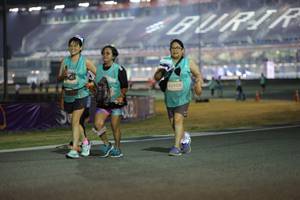 BIB: 52906
                            <button type="button" onclick="openModal(14244222)" class="btn btn-primary btn-sm float-right btn-popup" data-toggle="modal" data-target=".modal-high-quality">
                        <i class="fas fa-shopping-cart"></i> Add to Cart
                    </button>
                                            <button type="button" onclick="isThisMe(14244222, true)" class="btn btn-success btn-sm float-right btn-popup btn-isme hidden" data-toggle="tooltip" data-placement="bottom" title="นี่คือรูปของคุณใช่ไหม คลิกที่นี่เพื่อเอาเข้าอัลบั้ม">
                        <i class="fas fa-plus"></i> Add to album
                    </button>
                    <button type="button" onclick="isThisMe(14244222, false)" class="btn btn-warning btn-sm float-right btn-popup btn-isnotme hidden">
                        <i class="fas fa-ban"></i> Remove from album
                    </button>