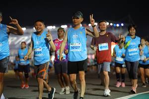 BIB: 10127, 330, 10701, 95524
                            <button type="button" onclick="openModal(14185791)" class="btn btn-primary btn-sm float-right btn-popup" data-toggle="modal" data-target=".modal-high-quality">
                        <i class="fas fa-shopping-cart"></i> Add to Cart
                    </button>
                                            <button type="button" onclick="isThisMe(14185791, true)" class="btn btn-success btn-sm float-right btn-popup btn-isme hidden" data-toggle="tooltip" data-placement="bottom" title="นี่คือรูปของคุณใช่ไหม คลิกที่นี่เพื่อเอาเข้าอัลบั้ม">
                        <i class="fas fa-plus"></i> Add to album
                    </button>
                    <button type="button" onclick="isThisMe(14185791, false)" class="btn btn-warning btn-sm float-right btn-popup btn-isnotme hidden">
                        <i class="fas fa-ban"></i> Remove from album
                    </button>