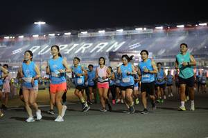 BIB: 152, 0316
                            <button type="button" onclick="openModal(14171057)" class="btn btn-primary btn-sm float-right btn-popup" data-toggle="modal" data-target=".modal-high-quality">
                        <i class="fas fa-shopping-cart"></i> Add to Cart
                    </button>
                                            <button type="button" onclick="isThisMe(14171057, true)" class="btn btn-success btn-sm float-right btn-popup btn-isme hidden" data-toggle="tooltip" data-placement="bottom" title="นี่คือรูปของคุณใช่ไหม คลิกที่นี่เพื่อเอาเข้าอัลบั้ม">
                        <i class="fas fa-plus"></i> Add to album
                    </button>
                    <button type="button" onclick="isThisMe(14171057, false)" class="btn btn-warning btn-sm float-right btn-popup btn-isnotme hidden">
                        <i class="fas fa-ban"></i> Remove from album
                    </button>