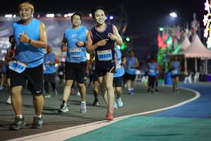 BIB: 10257, 10325, 1394
                            <button type="button" onclick="openModal(14177911)" class="btn btn-primary btn-sm float-right btn-popup" data-toggle="modal" data-target=".modal-high-quality">
                        <i class="fas fa-shopping-cart"></i> Add to Cart
                    </button>
                                            <button type="button" onclick="isThisMe(14177911, true)" class="btn btn-success btn-sm float-right btn-popup btn-isme hidden" data-toggle="tooltip" data-placement="bottom" title="นี่คือรูปของคุณใช่ไหม คลิกที่นี่เพื่อเอาเข้าอัลบั้ม">
                        <i class="fas fa-plus"></i> Add to album
                    </button>
                    <button type="button" onclick="isThisMe(14177911, false)" class="btn btn-warning btn-sm float-right btn-popup btn-isnotme hidden">
                        <i class="fas fa-ban"></i> Remove from album
                    </button>