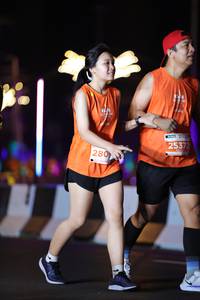 BIB: 25372, 280
                            <button type="button" onclick="openModal(14319072)" class="btn btn-primary btn-sm float-right btn-popup" data-toggle="modal" data-target=".modal-high-quality">
                        <i class="fas fa-shopping-cart"></i> Add to Cart
                    </button>
                                            <button type="button" onclick="isThisMe(14319072, true)" class="btn btn-success btn-sm float-right btn-popup btn-isme hidden" data-toggle="tooltip" data-placement="bottom" title="นี่คือรูปของคุณใช่ไหม คลิกที่นี่เพื่อเอาเข้าอัลบั้ม">
                        <i class="fas fa-plus"></i> Add to album
                    </button>
                    <button type="button" onclick="isThisMe(14319072, false)" class="btn btn-warning btn-sm float-right btn-popup btn-isnotme hidden">
                        <i class="fas fa-ban"></i> Remove from album
                    </button>