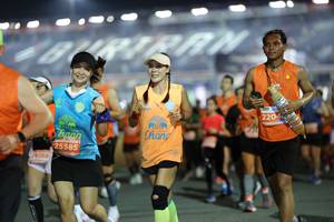 BIB: 2204, 25585, 4088
                            <button type="button" onclick="openModal(14466576)" class="btn btn-primary btn-sm float-right btn-popup" data-toggle="modal" data-target=".modal-high-quality">
                        <i class="fas fa-shopping-cart"></i> Add to Cart
                    </button>
                                            <button type="button" onclick="isThisMe(14466576, true)" class="btn btn-success btn-sm float-right btn-popup btn-isme hidden" data-toggle="tooltip" data-placement="bottom" title="นี่คือรูปของคุณใช่ไหม คลิกที่นี่เพื่อเอาเข้าอัลบั้ม">
                        <i class="fas fa-plus"></i> Add to album
                    </button>
                    <button type="button" onclick="isThisMe(14466576, false)" class="btn btn-warning btn-sm float-right btn-popup btn-isnotme hidden">
                        <i class="fas fa-ban"></i> Remove from album
                    </button>