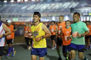 BIB: 2630
                            <button type="button" onclick="openModal(14401922)" class="btn btn-primary btn-sm float-right btn-popup" data-toggle="modal" data-target=".modal-high-quality">
                        <i class="fas fa-shopping-cart"></i> Add to Cart
                    </button>
                                            <button type="button" onclick="isThisMe(14401922, true)" class="btn btn-success btn-sm float-right btn-popup btn-isme hidden" data-toggle="tooltip" data-placement="bottom" title="นี่คือรูปของคุณใช่ไหม คลิกที่นี่เพื่อเอาเข้าอัลบั้ม">
                        <i class="fas fa-plus"></i> Add to album
                    </button>
                    <button type="button" onclick="isThisMe(14401922, false)" class="btn btn-warning btn-sm float-right btn-popup btn-isnotme hidden">
                        <i class="fas fa-ban"></i> Remove from album
                    </button>