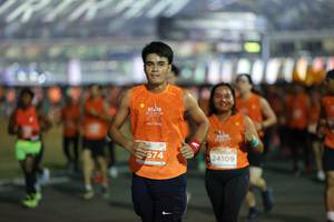 BIB: 202, 574, 24109
                            <button type="button" onclick="openModal(14621748)" class="btn btn-primary btn-sm float-right btn-popup" data-toggle="modal" data-target=".modal-high-quality">
                        <i class="fas fa-shopping-cart"></i> Add to Cart
                    </button>
                                            <button type="button" onclick="isThisMe(14621748, true)" class="btn btn-success btn-sm float-right btn-popup btn-isme hidden" data-toggle="tooltip" data-placement="bottom" title="นี่คือรูปของคุณใช่ไหม คลิกที่นี่เพื่อเอาเข้าอัลบั้ม">
                        <i class="fas fa-plus"></i> Add to album
                    </button>
                    <button type="button" onclick="isThisMe(14621748, false)" class="btn btn-warning btn-sm float-right btn-popup btn-isnotme hidden">
                        <i class="fas fa-ban"></i> Remove from album
                    </button>