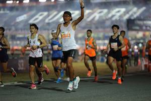 BIB: 25715
                            <button type="button" onclick="openModal(14521621)" class="btn btn-primary btn-sm float-right btn-popup" data-toggle="modal" data-target=".modal-high-quality">
                        <i class="fas fa-shopping-cart"></i> Add to Cart
                    </button>
                                            <button type="button" onclick="isThisMe(14521621, true)" class="btn btn-success btn-sm float-right btn-popup btn-isme hidden" data-toggle="tooltip" data-placement="bottom" title="นี่คือรูปของคุณใช่ไหม คลิกที่นี่เพื่อเอาเข้าอัลบั้ม">
                        <i class="fas fa-plus"></i> Add to album
                    </button>
                    <button type="button" onclick="isThisMe(14521621, false)" class="btn btn-warning btn-sm float-right btn-popup btn-isnotme hidden">
                        <i class="fas fa-ban"></i> Remove from album
                    </button>