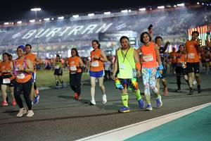 BIB: 99217, 19221
                            <button type="button" onclick="openModal(14524011)" class="btn btn-primary btn-sm float-right btn-popup" data-toggle="modal" data-target=".modal-high-quality">
                        <i class="fas fa-shopping-cart"></i> Add to Cart
                    </button>
                                            <button type="button" onclick="isThisMe(14524011, true)" class="btn btn-success btn-sm float-right btn-popup btn-isme hidden" data-toggle="tooltip" data-placement="bottom" title="นี่คือรูปของคุณใช่ไหม คลิกที่นี่เพื่อเอาเข้าอัลบั้ม">
                        <i class="fas fa-plus"></i> Add to album
                    </button>
                    <button type="button" onclick="isThisMe(14524011, false)" class="btn btn-warning btn-sm float-right btn-popup btn-isnotme hidden">
                        <i class="fas fa-ban"></i> Remove from album
                    </button>