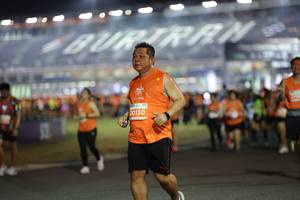 BIB: 20130
                            <button type="button" onclick="openModal(14510726)" class="btn btn-primary btn-sm float-right btn-popup" data-toggle="modal" data-target=".modal-high-quality">
                        <i class="fas fa-shopping-cart"></i> Add to Cart
                    </button>
                                            <button type="button" onclick="isThisMe(14510726, true)" class="btn btn-success btn-sm float-right btn-popup btn-isme hidden" data-toggle="tooltip" data-placement="bottom" title="นี่คือรูปของคุณใช่ไหม คลิกที่นี่เพื่อเอาเข้าอัลบั้ม">
                        <i class="fas fa-plus"></i> Add to album
                    </button>
                    <button type="button" onclick="isThisMe(14510726, false)" class="btn btn-warning btn-sm float-right btn-popup btn-isnotme hidden">
                        <i class="fas fa-ban"></i> Remove from album
                    </button>