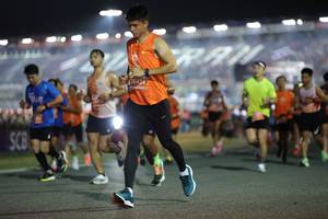 BIB: 26424
                            <button type="button" onclick="openModal(14557862)" class="btn btn-primary btn-sm float-right btn-popup" data-toggle="modal" data-target=".modal-high-quality">
                        <i class="fas fa-shopping-cart"></i> Add to Cart
                    </button>
                                            <button type="button" onclick="isThisMe(14557862, true)" class="btn btn-success btn-sm float-right btn-popup btn-isme hidden" data-toggle="tooltip" data-placement="bottom" title="นี่คือรูปของคุณใช่ไหม คลิกที่นี่เพื่อเอาเข้าอัลบั้ม">
                        <i class="fas fa-plus"></i> Add to album
                    </button>
                    <button type="button" onclick="isThisMe(14557862, false)" class="btn btn-warning btn-sm float-right btn-popup btn-isnotme hidden">
                        <i class="fas fa-ban"></i> Remove from album
                    </button>