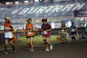 BIB: 6232, 2880
                            <button type="button" onclick="openModal(14554715)" class="btn btn-primary btn-sm float-right btn-popup" data-toggle="modal" data-target=".modal-high-quality">
                        <i class="fas fa-shopping-cart"></i> Add to Cart
                    </button>
                                            <button type="button" onclick="isThisMe(14554715, true)" class="btn btn-success btn-sm float-right btn-popup btn-isme hidden" data-toggle="tooltip" data-placement="bottom" title="นี่คือรูปของคุณใช่ไหม คลิกที่นี่เพื่อเอาเข้าอัลบั้ม">
                        <i class="fas fa-plus"></i> Add to album
                    </button>
                    <button type="button" onclick="isThisMe(14554715, false)" class="btn btn-warning btn-sm float-right btn-popup btn-isnotme hidden">
                        <i class="fas fa-ban"></i> Remove from album
                    </button>