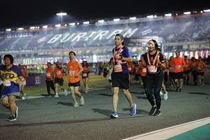 BIB: 1040, 29355, 082
                            <button type="button" onclick="openModal(14527930)" class="btn btn-primary btn-sm float-right btn-popup" data-toggle="modal" data-target=".modal-high-quality">
                        <i class="fas fa-shopping-cart"></i> Add to Cart
                    </button>
                                            <button type="button" onclick="isThisMe(14527930, true)" class="btn btn-success btn-sm float-right btn-popup btn-isme hidden" data-toggle="tooltip" data-placement="bottom" title="นี่คือรูปของคุณใช่ไหม คลิกที่นี่เพื่อเอาเข้าอัลบั้ม">
                        <i class="fas fa-plus"></i> Add to album
                    </button>
                    <button type="button" onclick="isThisMe(14527930, false)" class="btn btn-warning btn-sm float-right btn-popup btn-isnotme hidden">
                        <i class="fas fa-ban"></i> Remove from album
                    </button>